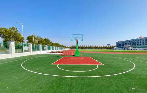 Césped artificial de relleno durable multiusos para el campo de fútbol